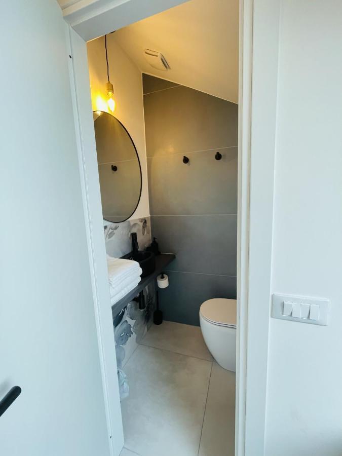 Lovely Mini Attic Apartment Rapallo Bagian luar foto